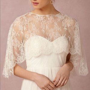 Lace Capelet